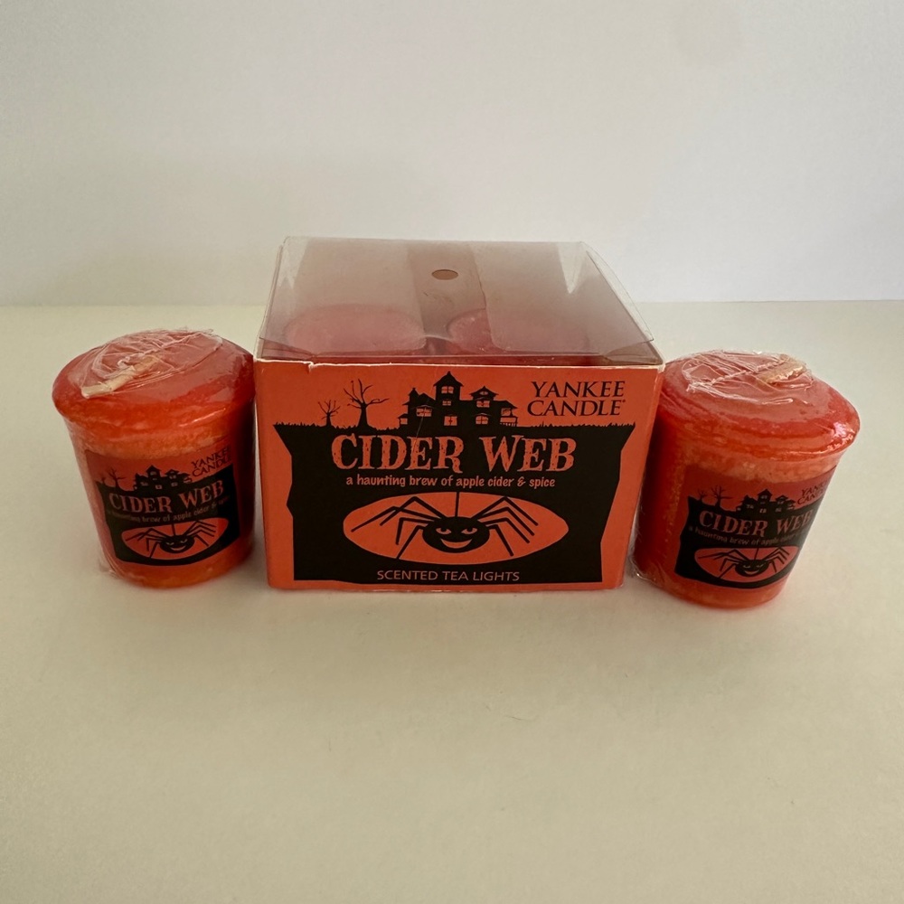 Yankee Candle • Discontinued New Cider Web Scent Tea Lights and Votive Candles